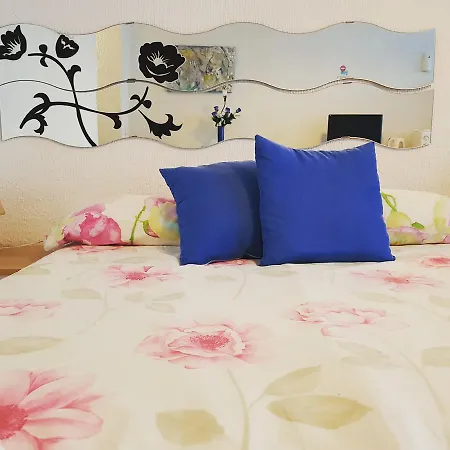 Apartamentos Costa Beach Apartment *